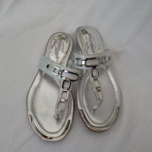 New Marc Fisher slide Sandals with Chain accent Silver White SZ 6 - Picture 4 of 15